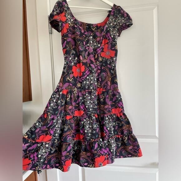 Betsey Johnson Dresses & Skirts - Vintage BETSEY JOHNSON floral tiered dress size 4 silk